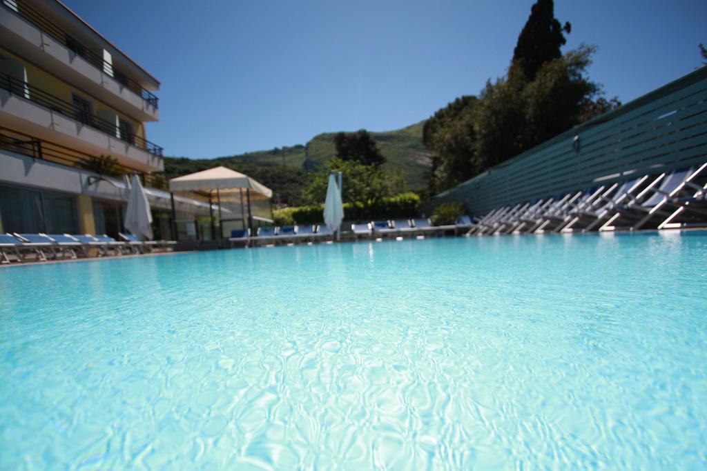 Hotel Miorelli 토르볼레 외부 사진